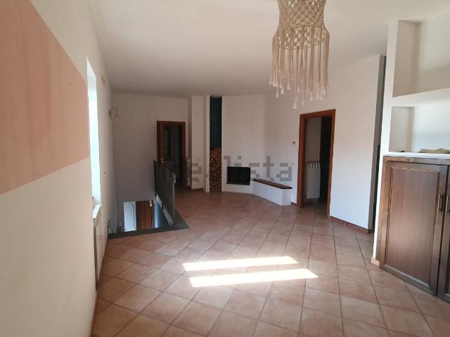 Appartamento in affitto a Santa Croce, Campania