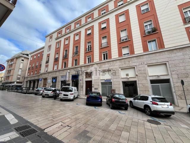 Appartamento in affitto a Centro, Puglia