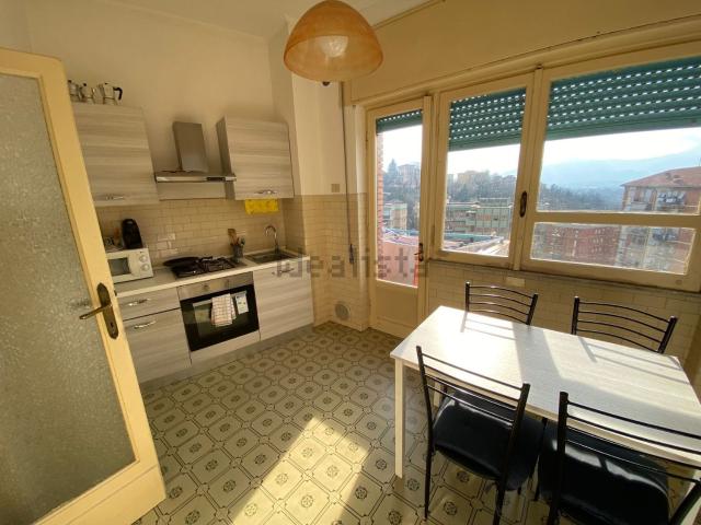 Appartamento in affitto a Centro Storico, Frosinone