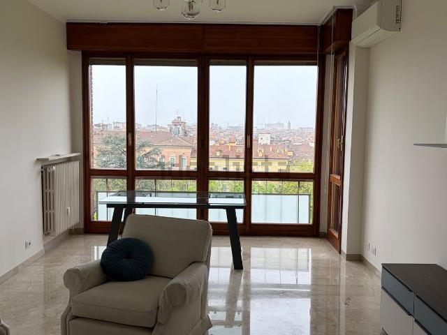 Appartamento in affitto a Centro Storico, Modena