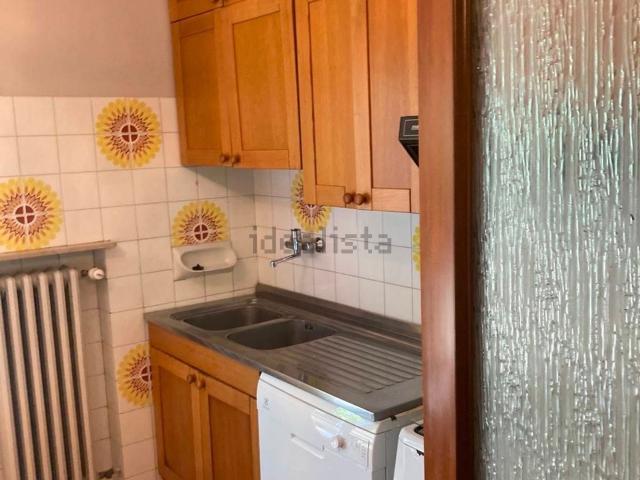 Appartamento in affitto a Santo Stefano esterna, Re