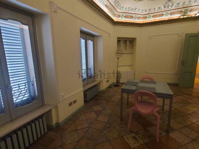 Appartamento in affitto a Centro storico, Marche