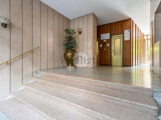 Appartamento in affitto a Municipio 6, Milano