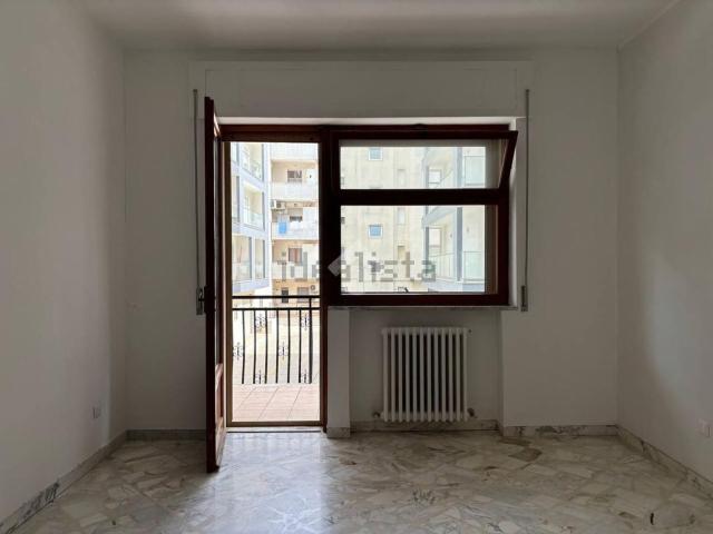 Appartamento in affitto a Puglia, Taranto