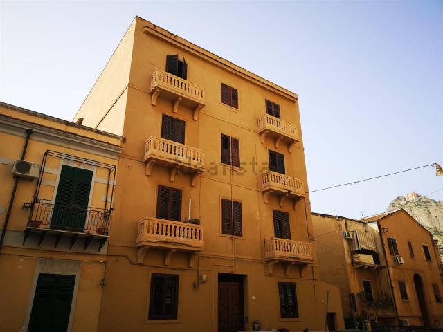 Appartamento in affitto a Quartiere Matteotti, Palermo
