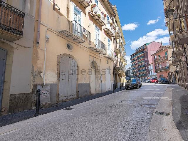 Appartamento in affitto a Atripalda, Campania