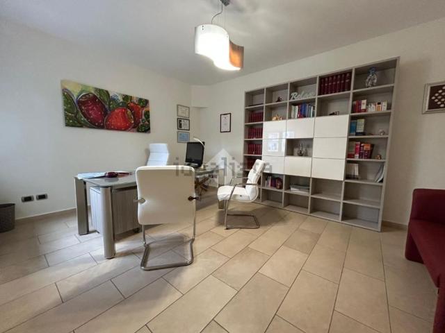 Appartamento in affitto a Quartiere Tribunale, Calabria