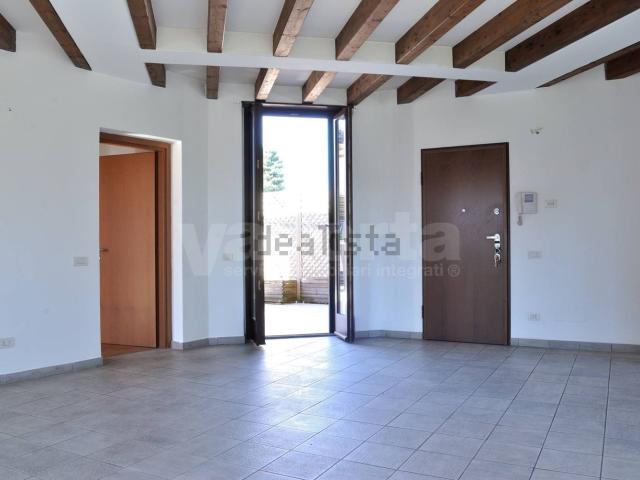 Appartamento in affitto a Albiate, Lombardia