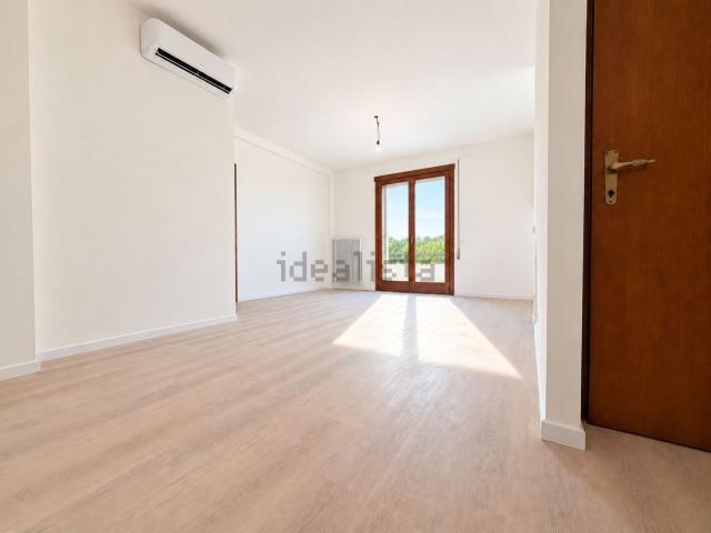 Appartamento in affitto a Olmo, Creazzo