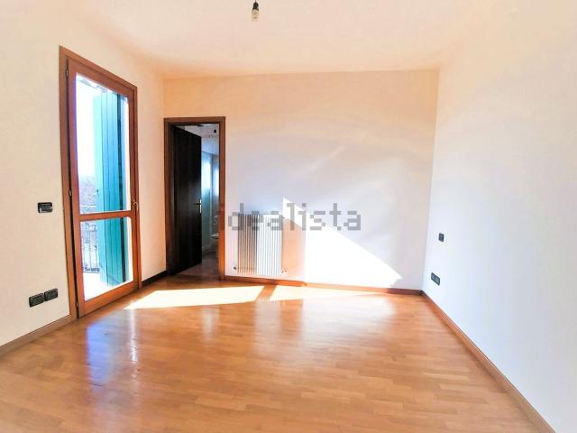 Appartamento in affitto a Parè, Conegliano