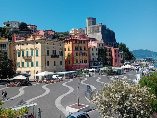 Appartamento in affitto a Carbognano, Lerici