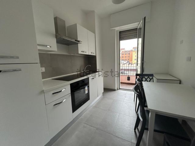 Appartamento in affitto a Municipio 4, Milano