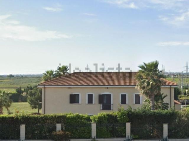 Appartamento in affitto a Puglia, Barletta-andria-trani