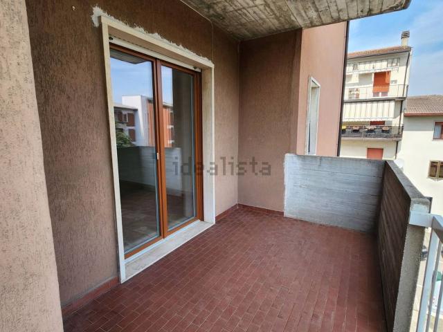 Appartamento in affitto a San Martino Buon Albergo, Verona