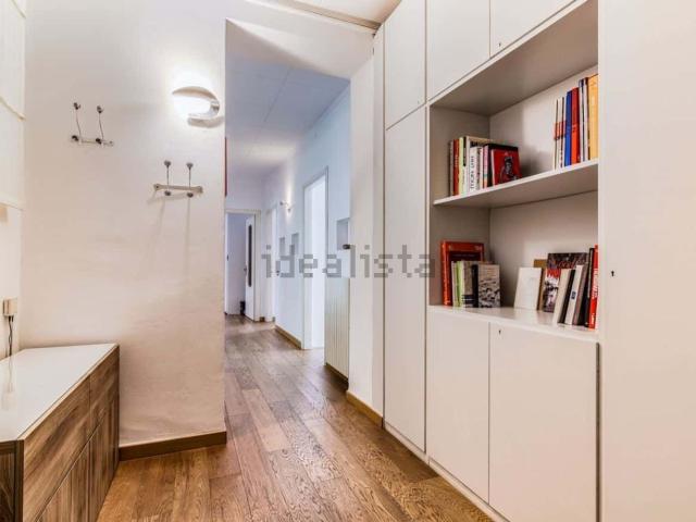 Appartamento in affitto a Municipio 9, Milano