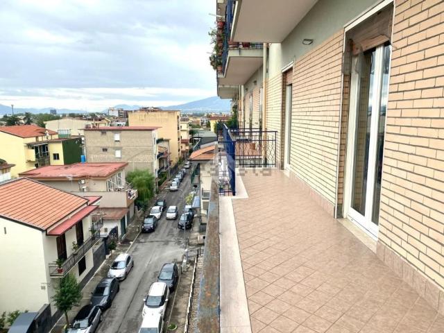 Appartamento in affitto a Acerra, Campania