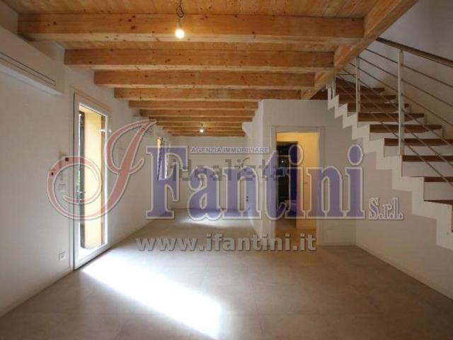 Appartamento in affitto a Unione Alto Ferrarese, Cento