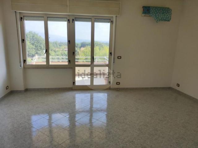 Appartamento in affitto a Santi Cosma E Damiano, Lazio