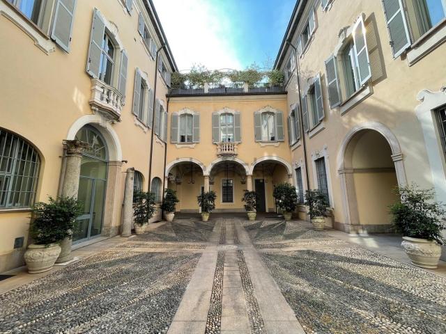 Appartamento in affitto a Municipio 1, Milano