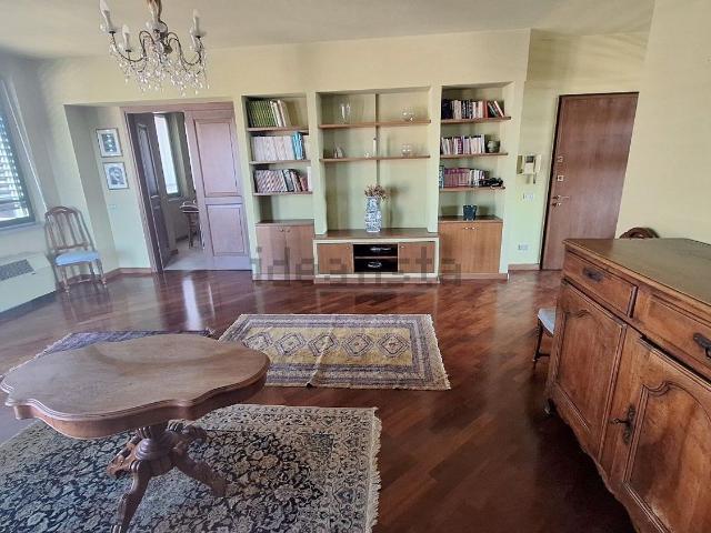Appartamento in affitto a Re, Reggio Emilia