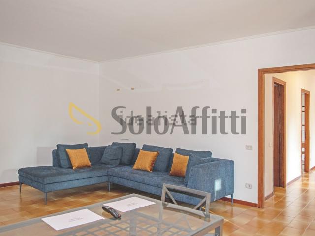 Appartamento in affitto a Robbiano, Giussano