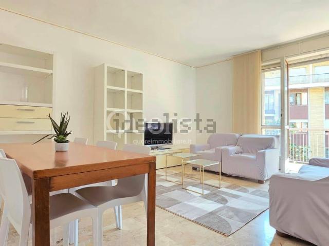 Appartamento in affitto a Borgo Poscolle, Reana Del Roiale