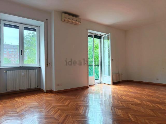 Appartamento in affitto a Municipio 8 di Milano, Milano