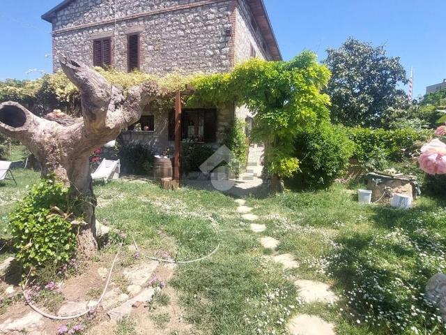 Appartamento in affitto a Santa Sabina, Cenerente