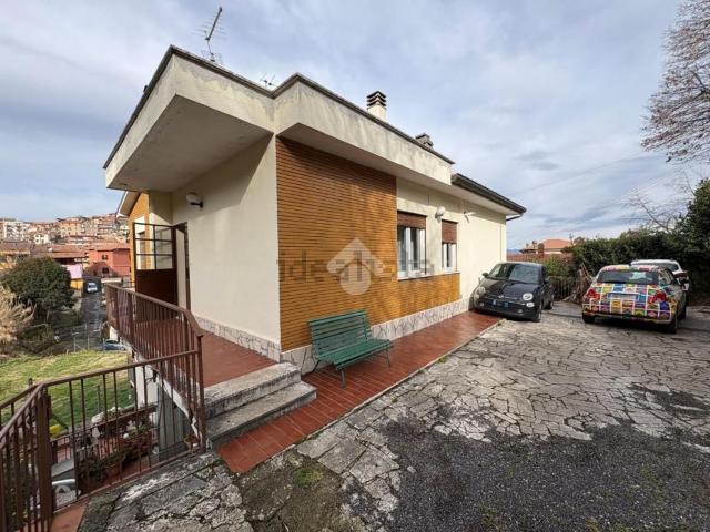 Appartamento in affitto a Monte Compatri, Roma Capitale