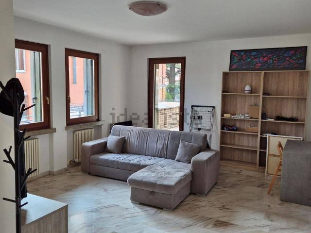 Appartamento in affitto a Vigolo, Negrar