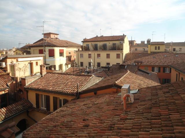 Appartamento in affitto a Santo Stefano, Bologna