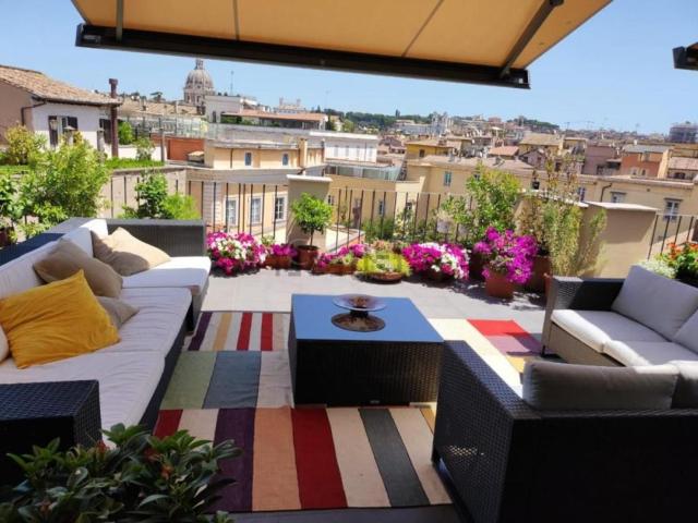 Attico in affitto a Campo Marzio, Roma