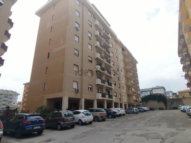 Appartamento in affitto a Caltanissetta, Sicilia