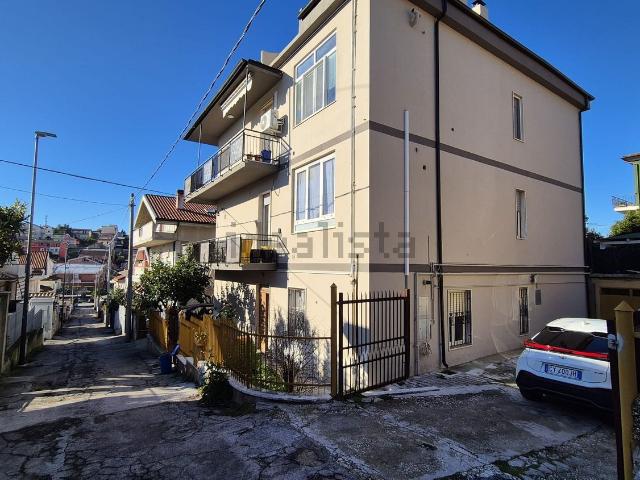 Appartamento in affitto a Pescara Colli, Pescara