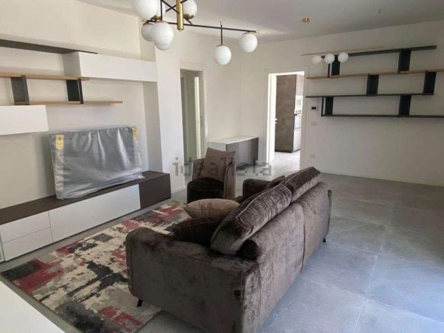 Appartamento in affitto a Punta, Modena