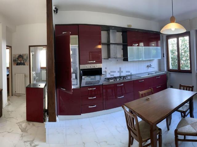 Appartamento in affitto a San Lorenzo, Marina Di Massa