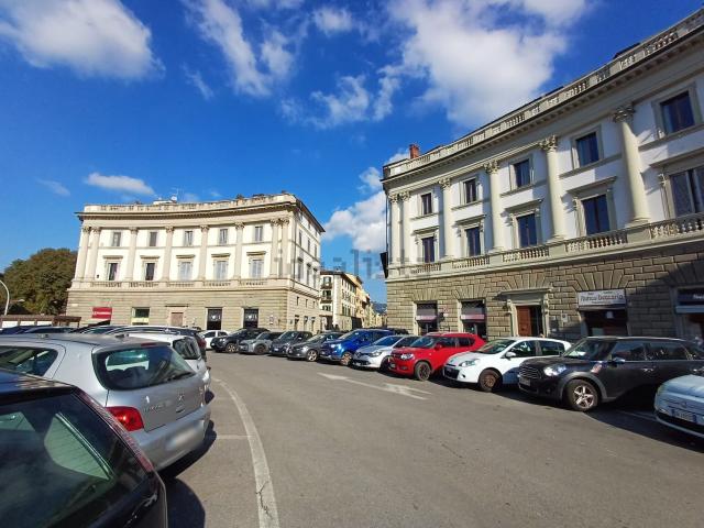 Appartamento in affitto a Quartiere 2, Firenze