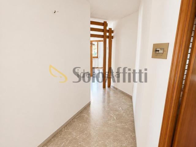 Appartamento in affitto a Molino, Marche