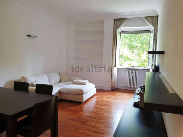 Appartamento in affitto a Municipio 9, Milano