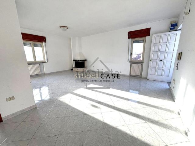 Appartamento in affitto a Pozzuoli, Campania