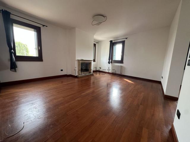 Appartamento in affitto a Grumolo Delle Abbadesse, Veneto