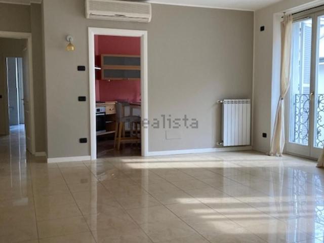 Appartamento in affitto a Centro, Gallarate