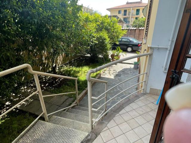 Appartamento in affitto a Carinaro, Campania