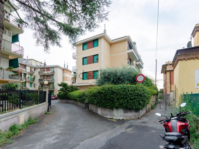 Appartamento in affitto a Levante, Serra Riccò