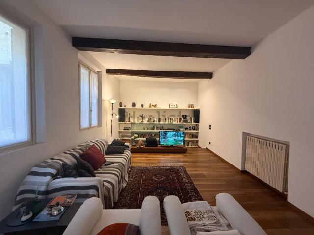 Appartamento in affitto a Centro Storico, Modena