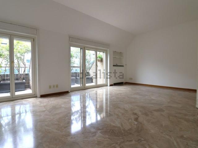 Appartamento in affitto a Municipio 1, Milano