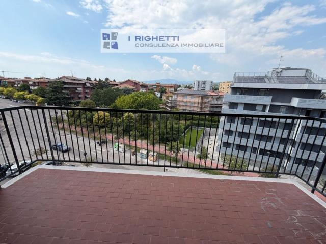 Appartamento in affitto a Ovest, Brenzone