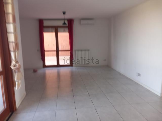 Appartamento in affitto a Spinaceto, Roma Capitale