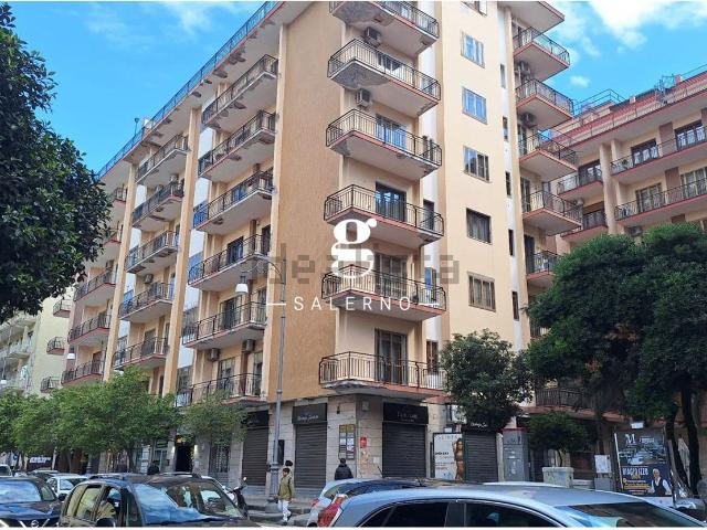 Appartamento in affitto a Salerno, Campania