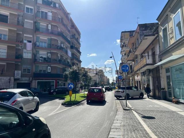 Appartamento in affitto a Acerra, Campania